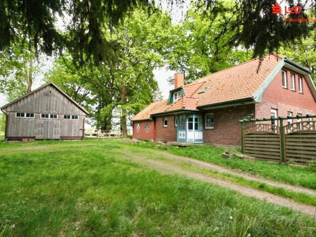Einfamilienhaus zum Kauf 198.000 € 6 Zimmer 185,4 m² 3.998 m² Grundstück frei ab sofort Delfshausen Rastede 26180
