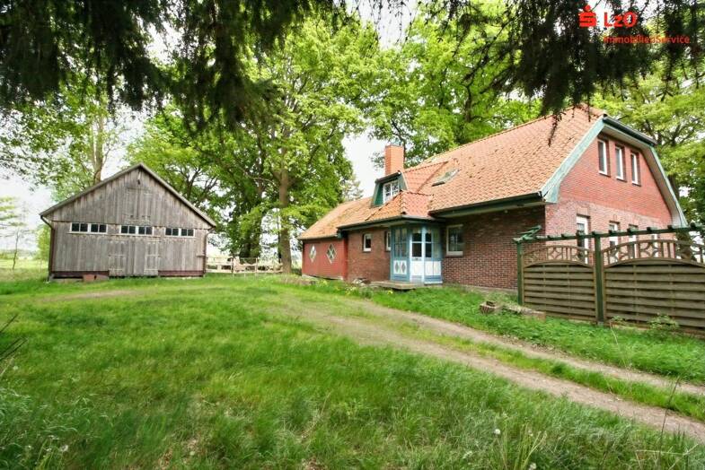Einfamilienhaus zum Kauf 198.000 € 6 Zimmer 185,4 m² 3.998 m² Grundstück frei ab sofort Delfshausen Rastede 26180