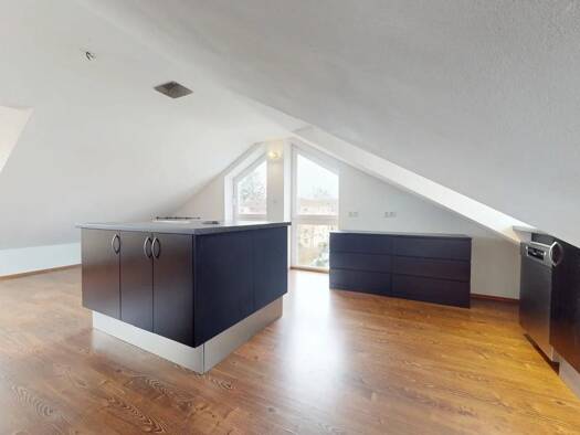 Wohnung zur Miete 990 € 3 Zimmer 98 m² 3. Geschoss frei ab 01.08.2026 Alterlangen Erlangen 91056