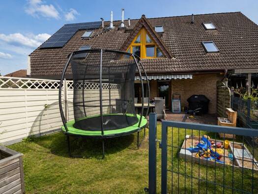 Reihenmittelhaus zum Kauf 435.000 € 5 Zimmer 98 m² 215 m² Grundstück frei ab 01.11.2026 Escheburg 21039