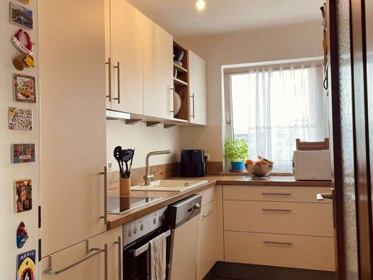 Wohnung zur Miete 1.050 € 3 Zimmer 92 m² Geschoss 3/4 frei ab 01.05.2026 Neuburg Neuburg an der Donau 86633