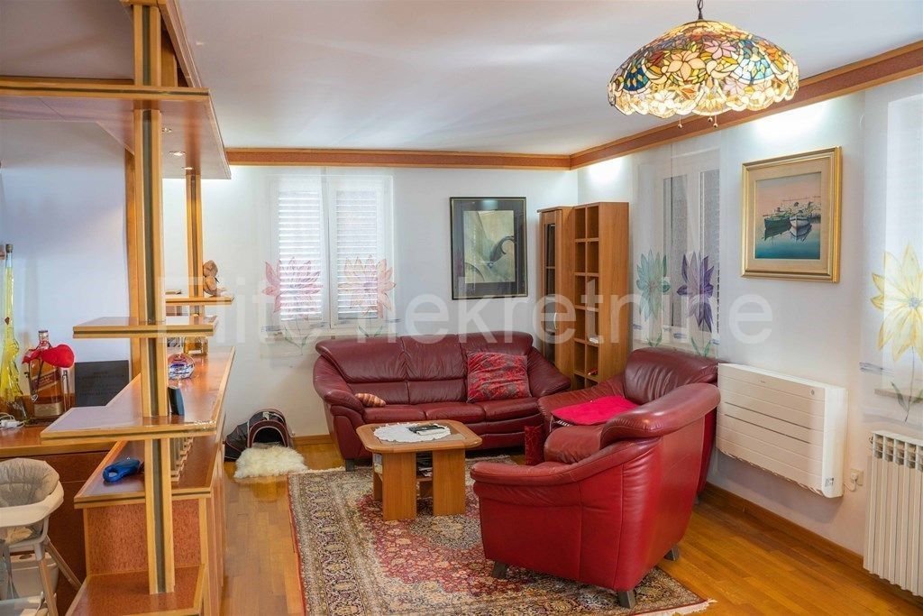 Wohnung zum Kauf 285.000 € 4 Zimmer 119 m²<br/>Wohnfläche 4.<br/>Geschoss Belveder