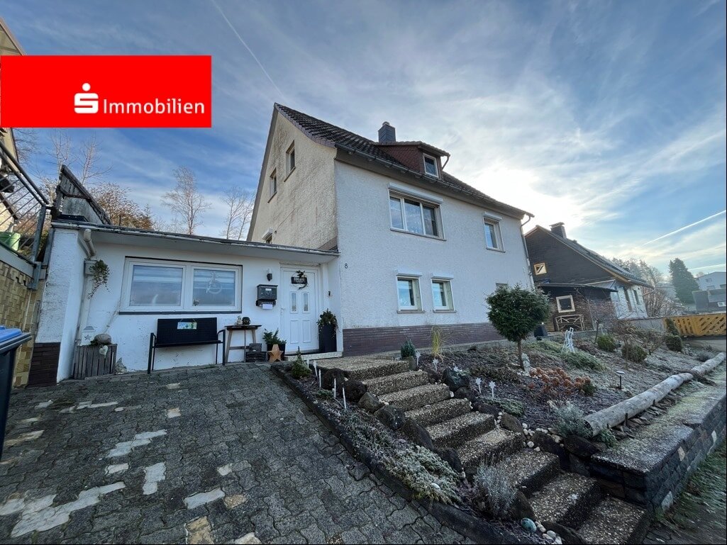 Einfamilienhaus zum Kauf 199.500 € 5 Zimmer 130 m²<br/>Wohnfläche 998 m²<br/>Grundstück Steinbrücken Dietzhölztal 35716