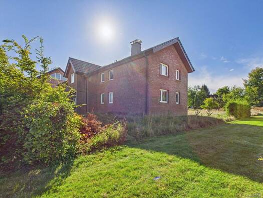 Einfamilienhaus zum Kauf 449.000 € 8 Zimmer 190 m² 2.147 m² Grundstück Bechterdissen Leopoldshöhe / Bechterdissen 33818