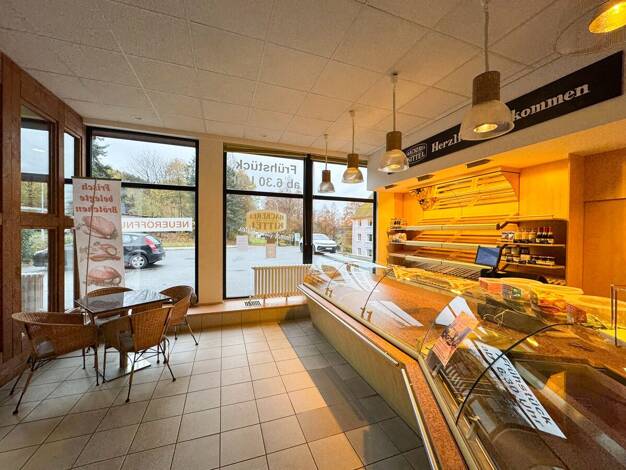 Verkaufsfläche zur Miete 381 € 2 Zimmer 25 m² Verkaufsfläche Barbara-Uttmann-Straße 19 Schwarzenberg Schwarzenberg/Erzgeb. 08340