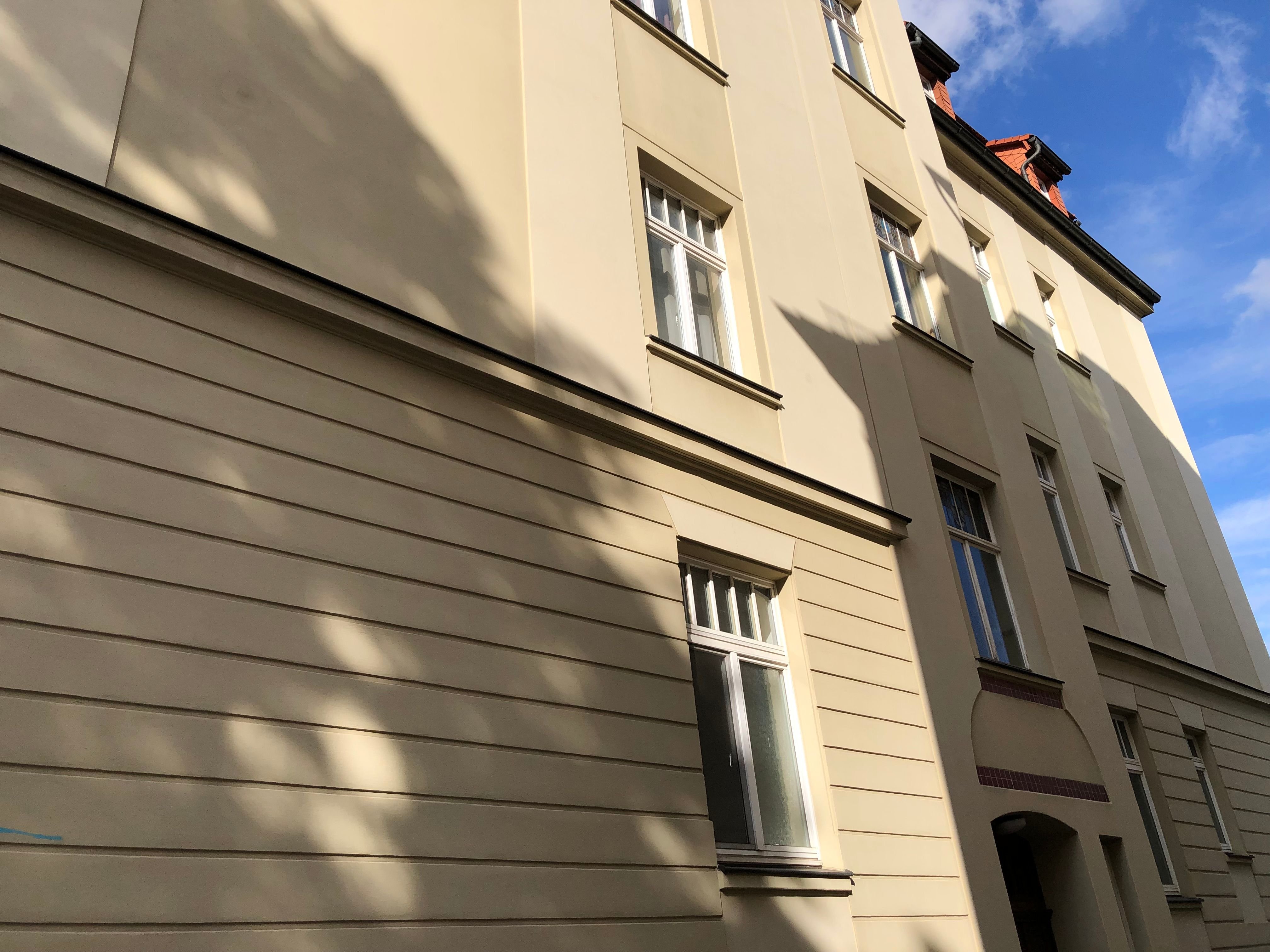 Wohnung zur Miete 900 € 3 Zimmer 100 m²<br/>Wohnfläche ab sofort<br/>Verfügbarkeit Trierer Straße 62 Westvorstadt Weimar 99423