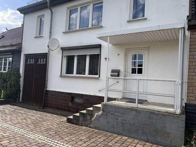 Reihenmittelhaus zum Kauf provisionsfrei 80.000 € 5 Zimmer 115 m² 1.042 m² Grundstück Harzungen 99768