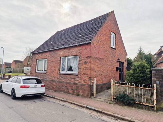 Einfamilienhaus zum Kauf 129.000 € 4 Zimmer 100 m² 256 m² Grundstück Meldorf 25704