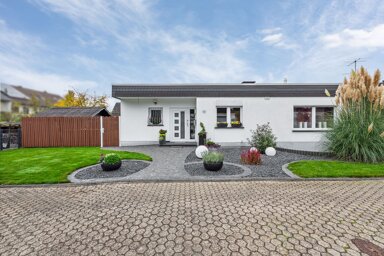 Einfamilienhaus zum Kauf 695.000 € 4 Zimmer 160,6 m² 557 m² Grundstück Rheidt Niederkassel 53859