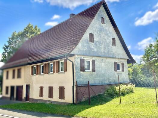 Doppelhaushälfte zum Kauf 50.000 € 537 m² Grundstück Rottweil 78628