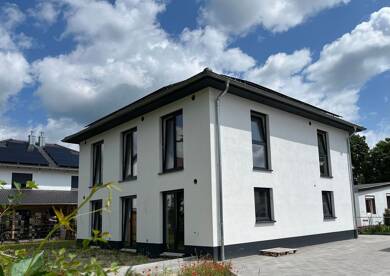Einfamilienhaus zur Miete 1.920 € 5 Zimmer 155 m² 450 m² Grundstück frei ab 01.10.2025 Kronwieden Loiching 84180