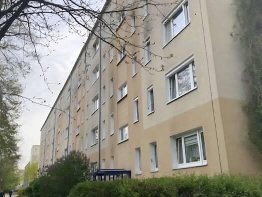 Wohnung zur Miete 600 € 4 Zimmer 75 m² Geschoss 2/5 frei ab 01.01.2026 Sömmerda 99610