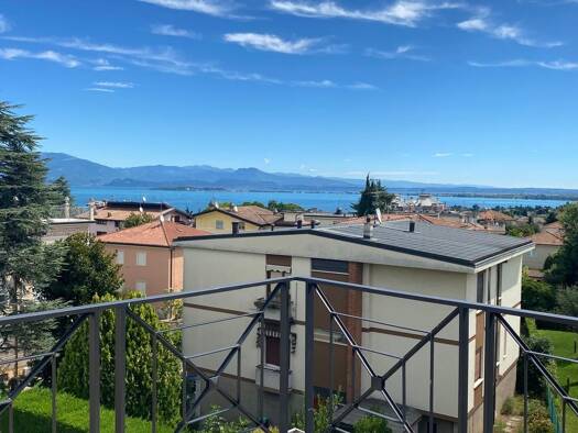 Penthouse zum Kauf 535.000 € 3 Zimmer 90 m² 2 Geschosse frei ab sofort Via Tito Speri 19 Desenzano del Garda 25015