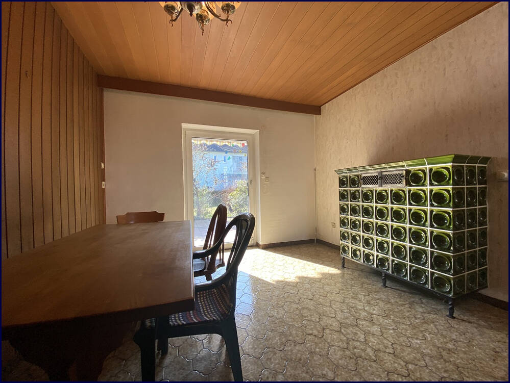 Immobilie in Poppenricht - Projekt Familienglück: Renovierungsobjekt mit Traumgarten in beliebter Lage! - Bild 3