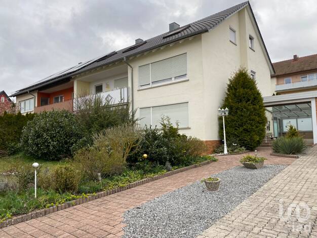 Mehrfamilienhaus zum Kauf 449.000 € 11 Zimmer 249 m² 686 m² Grundstück Feuchtwangen Feuchtwangen 91555