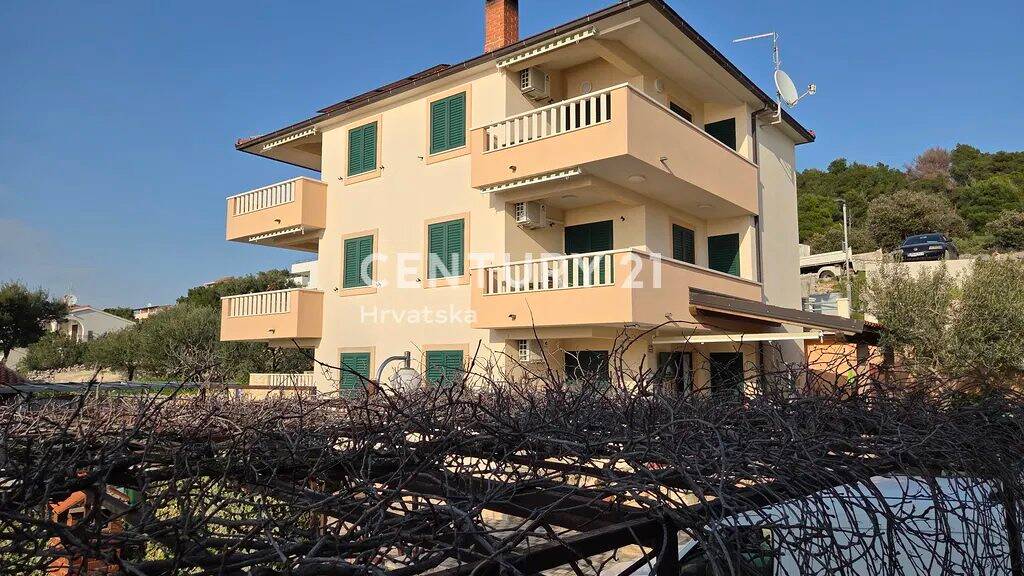 Einfamilienhaus zum Kauf 1.300.000 € 15 Zimmer 339 m² 379 m² Grundstück Sibensko-kninska zupanija, Rogoznica 22203