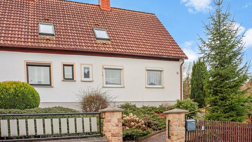 Einfamilienhaus zum Kauf 119.500 € 3 Zimmer 75 m² 1.049 m² Grundstück Hohndorf 09394