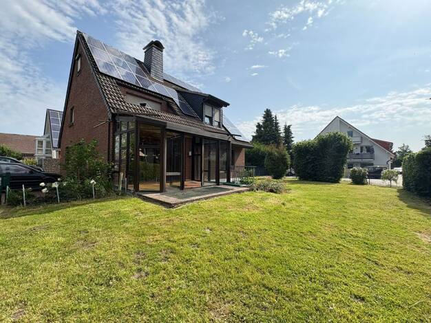 Mehrfamilienhaus zum Kauf 415.000 € 7 Zimmer 166,5 m² 668 m² Grundstück Ahornstraße 3 Bad Sassendorf Bad Sassendorf 59505