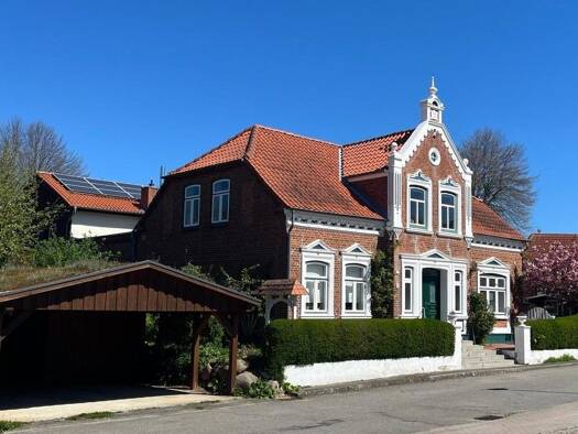 Einfamilienhaus zum Kauf 425.000 € 7 Zimmer 250 m² 560 m² Grundstück Neukirchen Neukirchen 23779