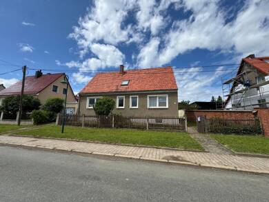 Einfamilienhaus zum Kauf 159.000 € 5 Zimmer 150 m² 675 m² Grundstück frei ab sofort Hopfgartener Straße 80 a Utzberg Hopfgarten 99428