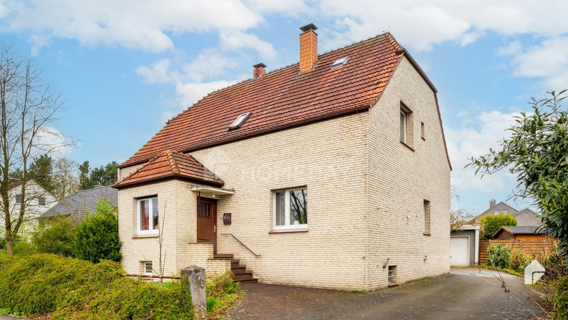 Mehrfamilienhaus zum Kauf 268.000 € 6 Zimmer 151 m²<br/>Wohnfläche 846 m²<br/>Grundstück Pödinghausen Enger 32130