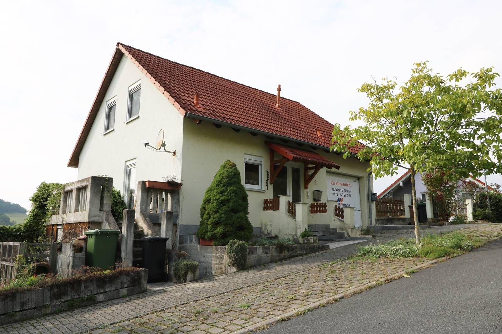 Einfamilienhaus zum Kauf 319.000 € 7 Zimmer 173,2 m²<br/>Wohnfläche 597 m²<br/>Grundstück Zur Ösenklinge Dörzbach Dörzbach 74677