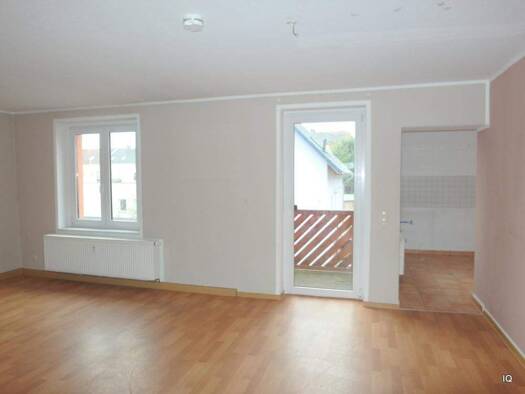 Wohnung zur Miete 340 € 3 Zimmer 67 m² 1. Geschoss Am Finkenberg 21 Weida Riesa 01587