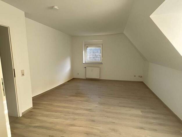 Wohnung zur Miete 340 € 3 Zimmer 49,7 m² 2. Geschoss frei ab 16.02.2026 Landemerter Weg 11 Plettenberg 58840