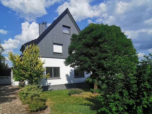 Wohnung zur Miete 890 € 2,5 Zimmer 84 m² Geschoss EG/1 frei ab 01.10.2026 Ruppichteroth 53809