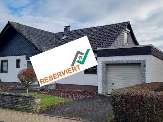 Einfamilienhaus zum Kauf 274.000 € 7 Zimmer 185 m² 793 m² Grundstück frei ab 01.04.2026 Neuenrade 58809