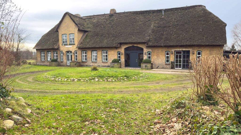 Bauernhaus zum Kauf 899.000 € 9 Zimmer 595 m² 5.345 m² Grundstück Winnert 25887