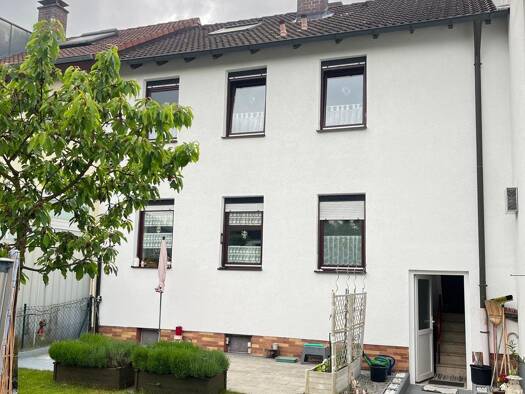 Mehrfamilienhaus zur Miete 2.000 € 6 Zimmer 125 m² 300 m² Grundstück frei ab 01.11.2026 Kettelersiedlung Südliche Außenstadt 90469