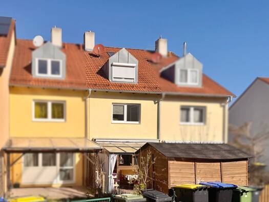 Reihenmittelhaus zum Kauf 318.000 € 6 Zimmer 147,3 m² 131 m² Grundstück Mitteldorf Igensdorf 91338