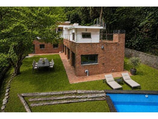 Chalet zum Kauf 1.490.000 € 5 Zimmer 507 m² 1.042 m² Grundstück Sant Cugat del Vallès 08196