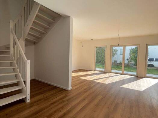 Doppelhaushälfte zum Kauf provisionsfrei 443.589 € 4 Zimmer 110 m² 290 m² Grundstück Puschendorfer Straße 9 Kirchfembach Langenzenn 90579