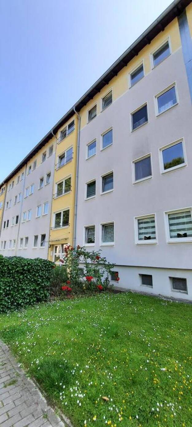 Wohnung zur Miete 458 € 3,5 Zimmer 60,9 m² 3. Geschoss frei ab 01.09.2025 Kösliner Straße 4 Bismarck Gelsenkirchen 45889