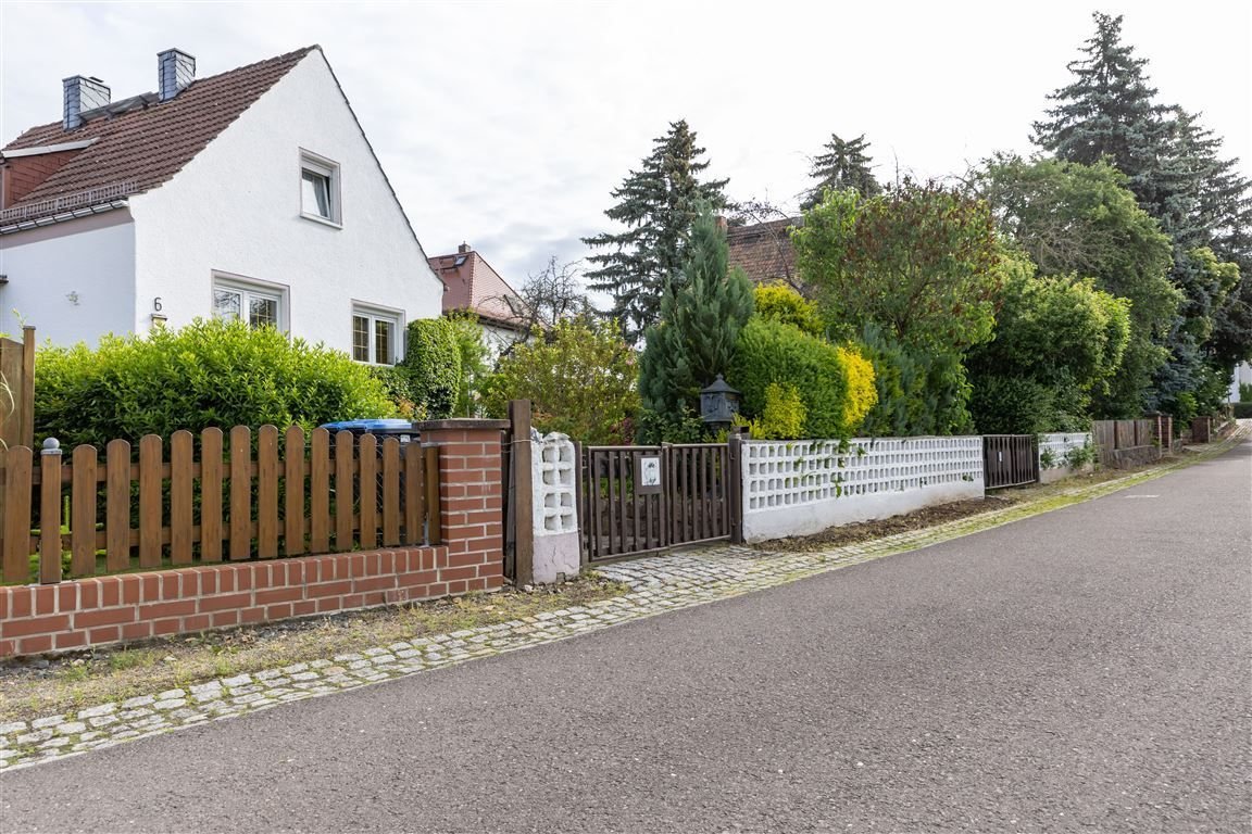 Einfamilienhaus zum Kauf 88.000 € 4 Zimmer 92 m²<br/>Wohnfläche 500 m²<br/>Grundstück ab sofort<br/>Verfügbarkeit Allee 6 Treben Treben b Altenburg, Thür 04617