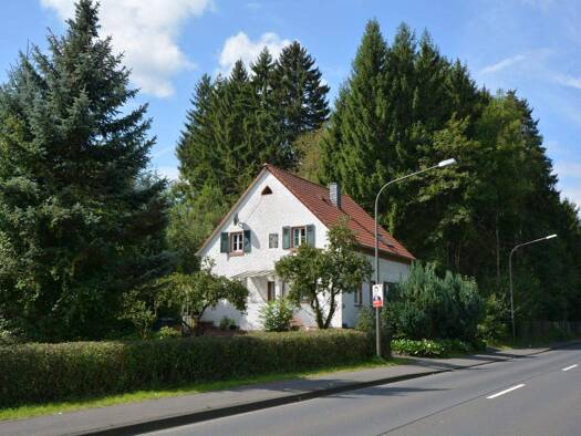 Einfamilienhaus zur Miete 1.200 € 6 Zimmer 142 m² 1.341 m² Grundstück frei ab sofort Brunnenstraße 54 Gerolstein 54568