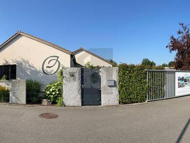 Wohn- und Geschäftshaus zum Kauf als Kapitalanlage geeignet 920.000 € 4 Zimmer 360 m² 1.966 m² Grundstück Efringen-Kirchen Efringen-Kirchen 79588