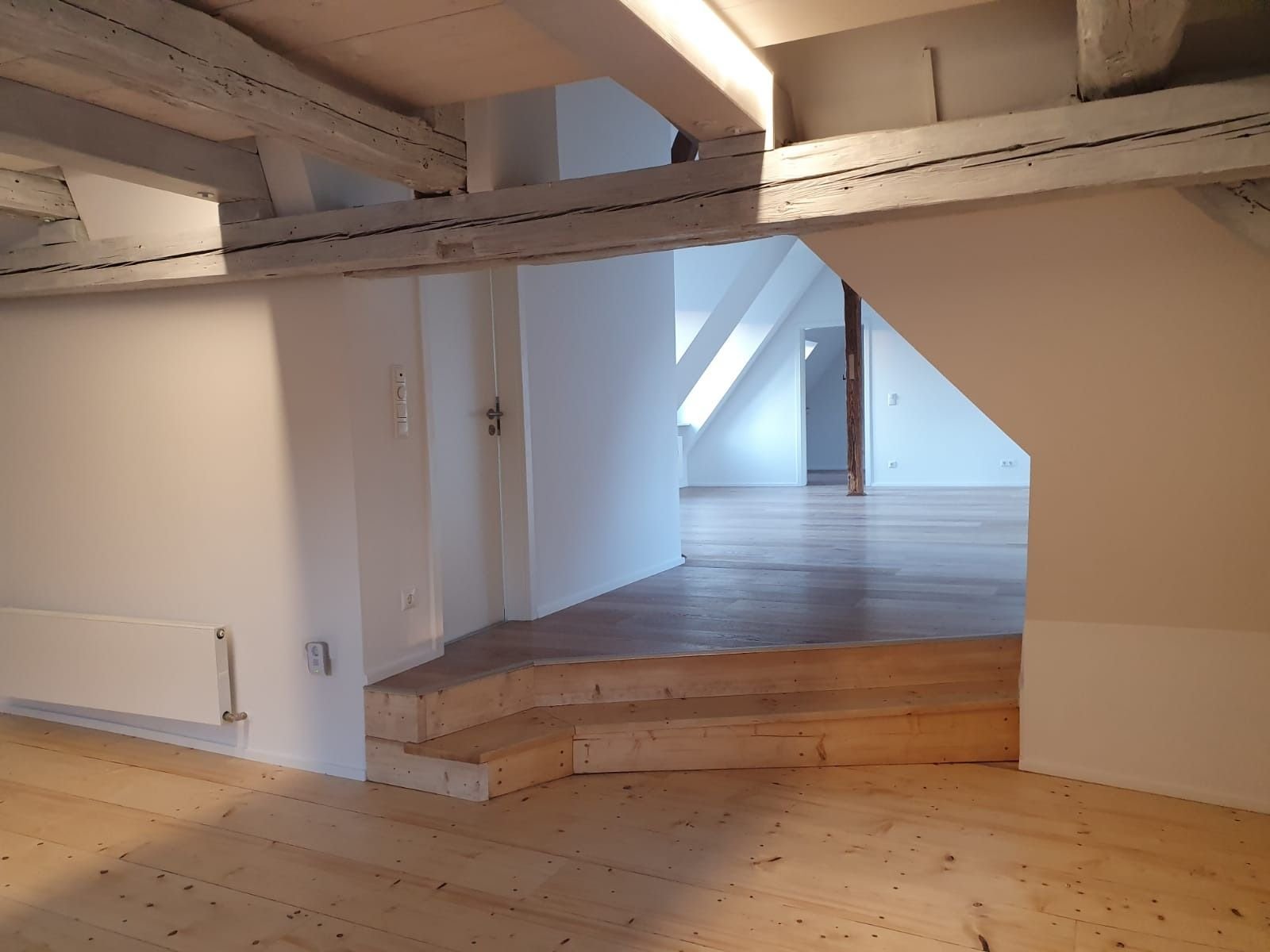 Wohnung zur Miete 1.620 € 3 Zimmer 93 m²<br/>Wohnfläche 2.<br/>Geschoss 01.11.2024<br/>Verfügbarkeit Altstadt Erlangen 91054