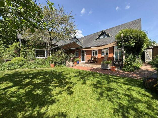 Mehrfamilienhaus zum Kauf provisionsfrei 599.000 € 9 Zimmer 309 m² 2.804 m² Grundstück Süderhackstedt 24852