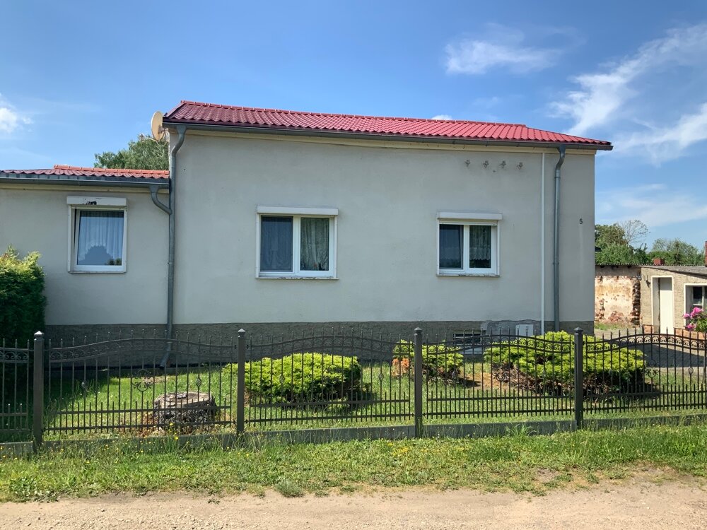 Einfamilienhaus zum Kauf 130.000 € 5 Zimmer 83,9 m²<br/>Wohnfläche 1.213 m²<br/>Grundstück Küstrin-Kietz Küstriner Vorland Küstrin Kietz 15328