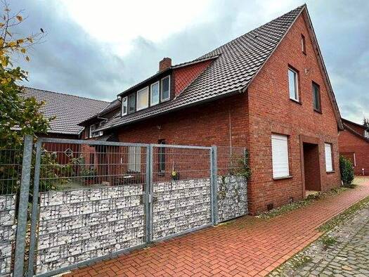 Mehrfamilienhaus zum Kauf 127.400 € 10 Zimmer 372 m² 1.088 m² Grundstück Steyerberg 31595