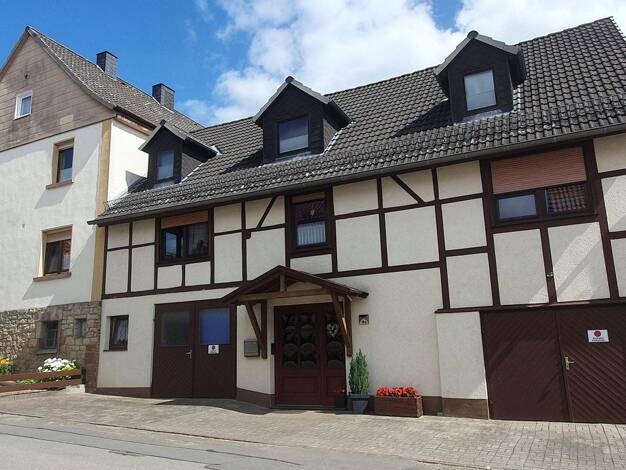 Mehrfamilienhaus zum Kauf provisionsfrei 325.000 € 12 Zimmer 290 m² 729 m² Grundstück Höringhausen Waldeck 34513