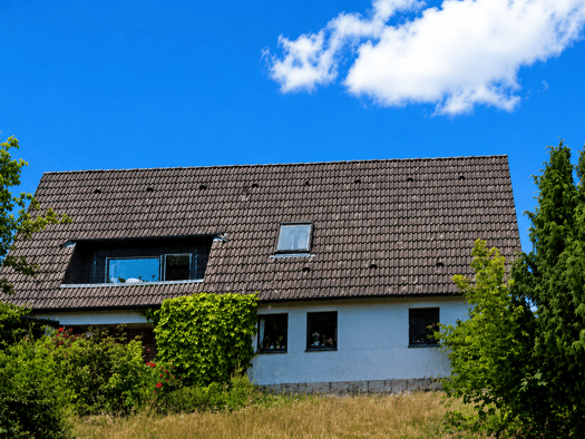 Einfamilienhaus zum Kauf 229.000 € 6 Zimmer 190 m² 1.400 m² Grundstück frei ab 01.12.2026 Leugaser Straße Schönhaid Wiesau 95676