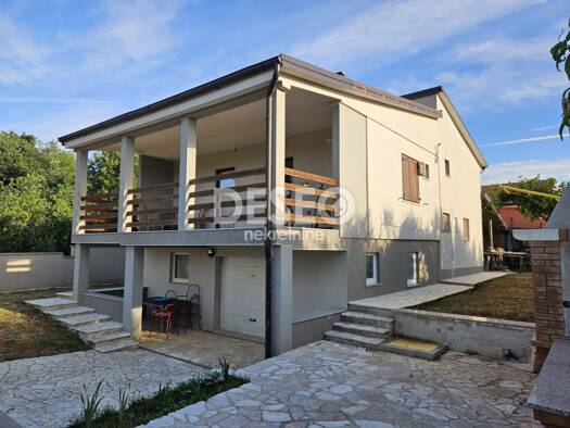 Einfamilienhaus zur Miete 1.000 € 6 Zimmer 400 m² Grundstück Ližnjan 52204