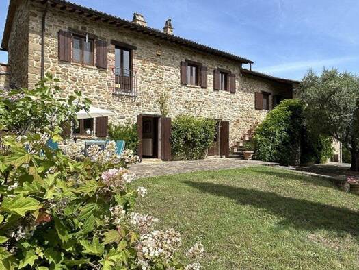 Haus zum Kauf 1.300.000 € 350 m² Lisciano Niccone 06060