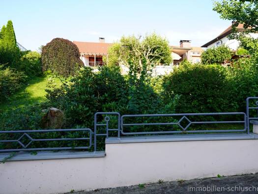 Villa zum Kauf 8 Zimmer 186 m² 1.158 m² Grundstück Leutkirch 88299
