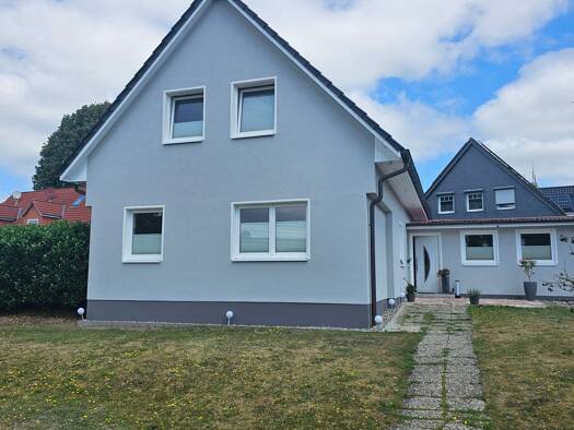 Einfamilienhaus zum Kauf 716.000 € 7 Zimmer 179 m² 1.432 m² Grundstück frei ab 01.09.2026 Rhönstraße 5 Wiemersdorf 24649