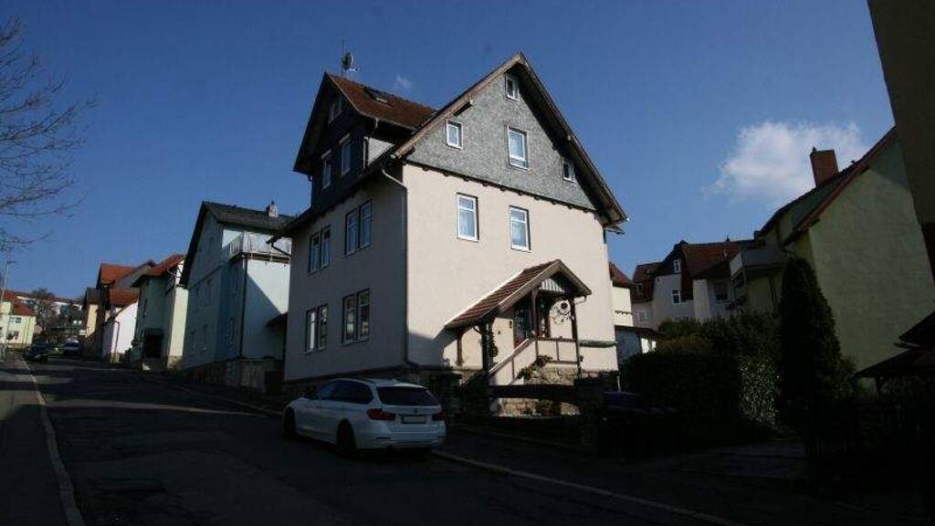 Mehrfamilienhaus zum Kauf 237.500 € 8 Zimmer 200 m² 314 m² Grundstück Drachenbergstraße 8 Meiningen 98617